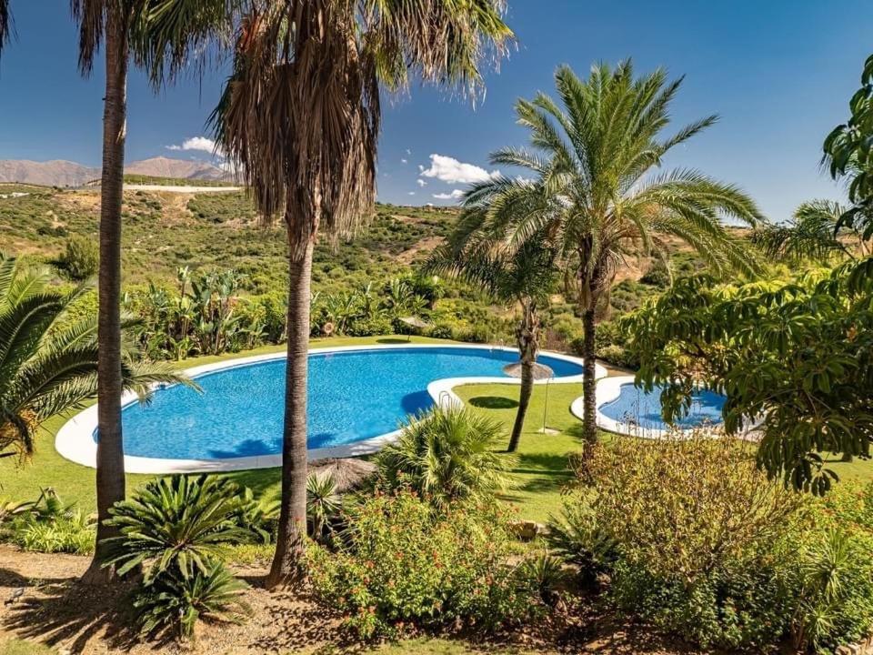 Penthouse Majestic Costa Golf Casares Apartment ภายนอก รูปภาพ